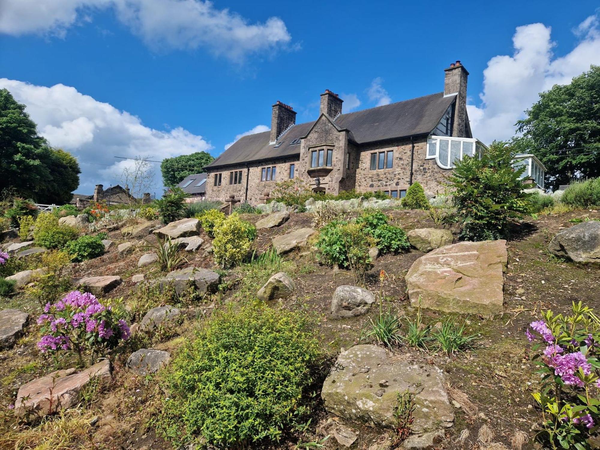 Oakenclough Hall Country house *